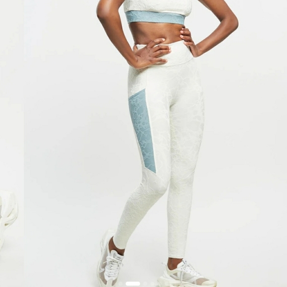 Leggings - Picture 2 of 10